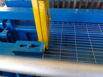 Easy Operate Stainless Steel Wire Mesh Machine 75 - 120 Times / Min CE Approved